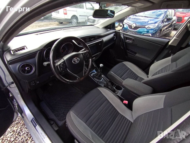 TOYOTA AURIS 1.6 D4D, снимка 11 - Автомобили и джипове - 54113017