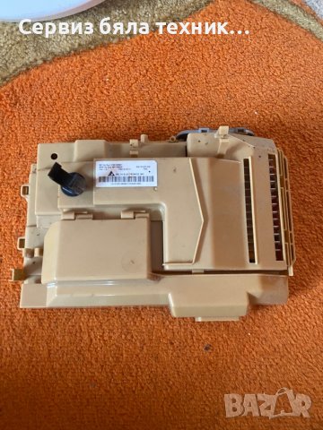 Продавам отлична управляваща платка за автоматична пералня  INDESIT BWE 81284X W EU