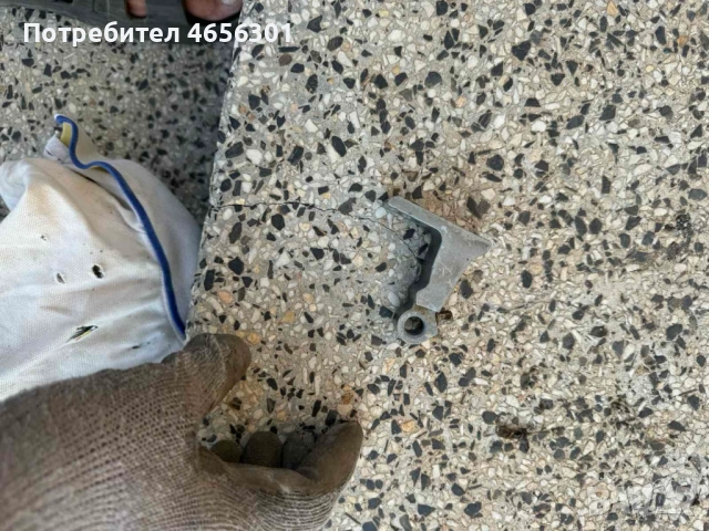 Предна основа на горна панта на Ауди Audi A8 D4 H4 само за 20лв. 4h0831401, снимка 3 - Части - 52488321