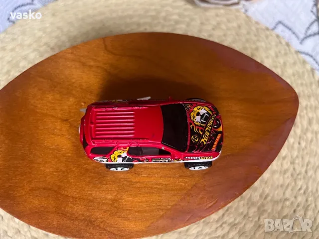 Hotwheels Isuzu-стар Китай, снимка 6 - Колекции - 49780166