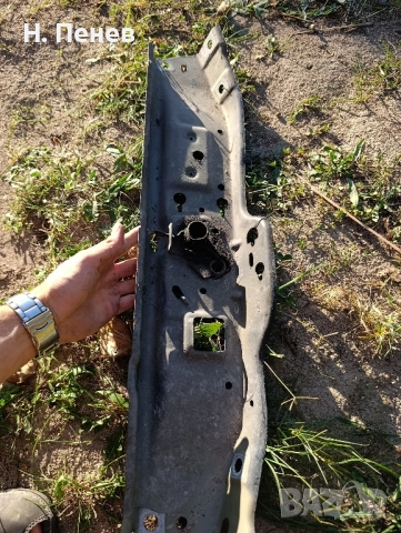 Греда над радиатор Опел, снимка 2 - Части - 51876359