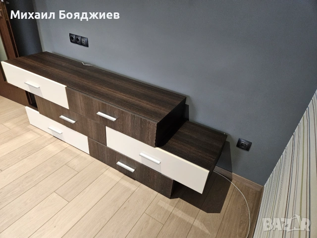 Холен модул бяло-кафяв, снимка 3 - Шкафове - 54078814