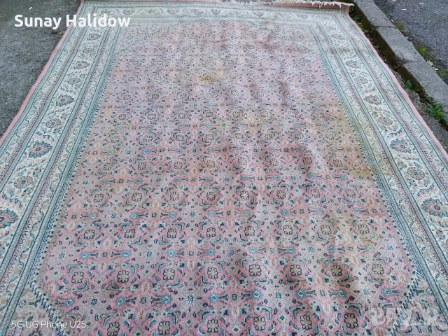 Страхотен огромен тъкан килим