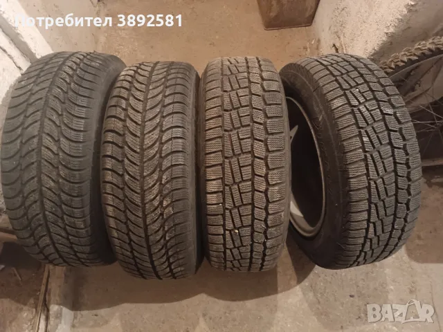 Зимни гуми, 195/60R15, снимка 3 - Гуми и джанти - 47747396