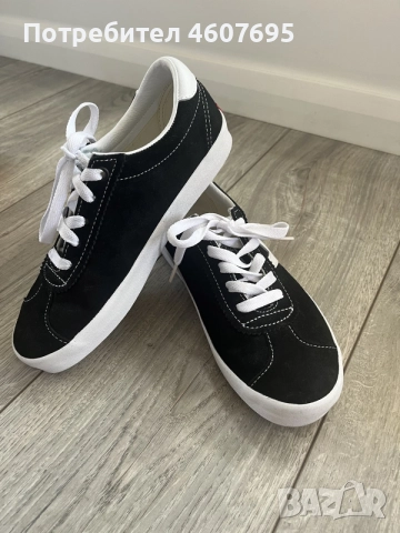 Ниски кецове Vans , снимка 2 - Кецове - 55777584