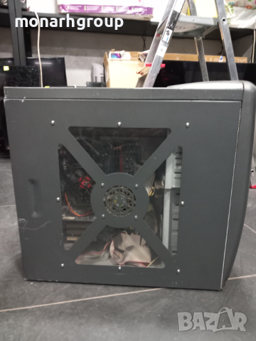 Настолен компютър/за части, снимка 2 - За дома - 44543583