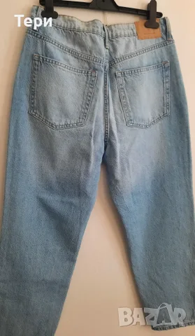 Дамски дънки Bershka Mom jeans, снимка 3 - Къси панталони и бермуди - 56515783