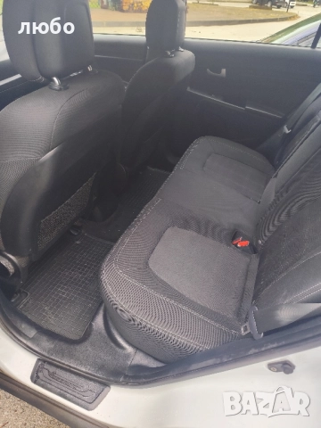 Киа Спортидж 2.0 crdi, снимка 8 - Автомобили и джипове - 51997958