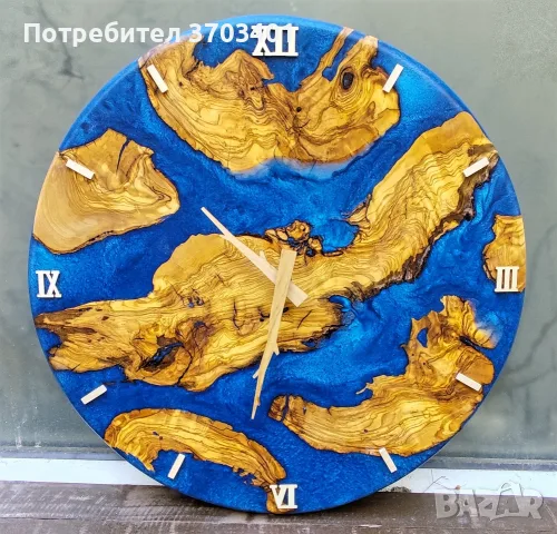 Часовник от маслина и епоксидна смола