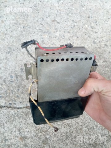 Старо автомобилно радио, снимка 4 - Антикварни и старинни предмети - 36705251
