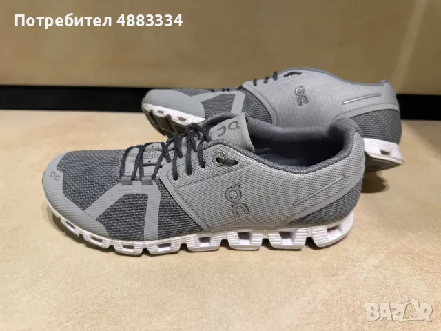 On Cloud 5 running sneakers.