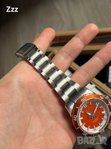 Автоматичен часовник Christopher Ward C60 Trident Reef 41 mm, снимка 13 - Мъжки - 53179839