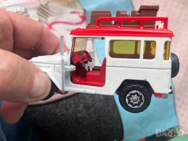 Френски Мажорет Toyota 1:43, снимка 5 - Колекции - 49894746