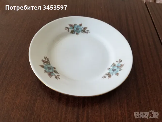 17 броя български чинии порцеланови, "IZIDA" , снимка 8 - Чинии - 37662469