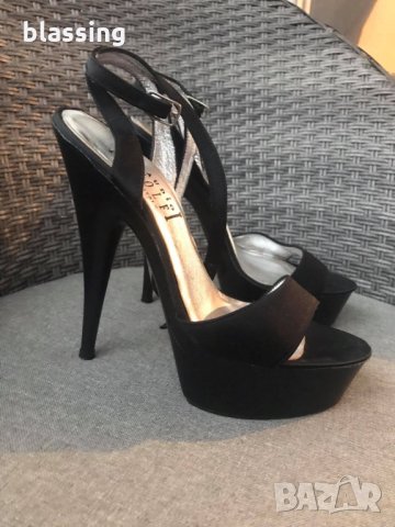 Високи обувки, снимка 8 - Дамски обувки на ток - 31777976