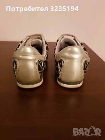 Calvin Klein спортни обувки, снимка 7 - Дамски ежедневни обувки - 34877859