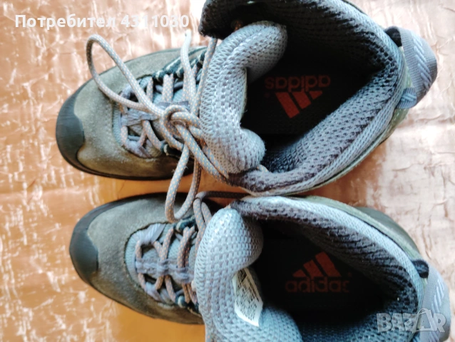 Детски ботушки adidas 29 номер, снимка 3 - Бебешки боти и ботуши - 53365888