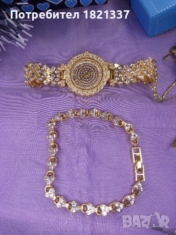 Дамски часовник с гривна , снимка 5 - Бижутерийни комплекти - 53132897