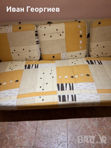 Диван тройка  200см  и две табуретки , снимка 3 - Дивани и мека мебел - 51411665