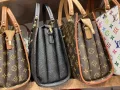 Louis Vuitton дамски чанти Различни цветове, снимка 2