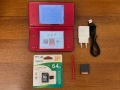 Nintendo DSi XL Mario Edition + R4 с 64гб и 300 игри, снимка 1