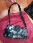 Малка дамска чанта с пайети, снимка 1 - Чанти - 39811134