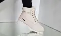 Дамски боти с пух Nike в бежаво , снимка 2