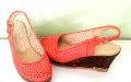 Обувки, снимка 1 - Дамски ежедневни обувки - 40154193
