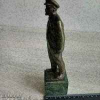 Авторска метална статуетка на Ленин, снимка 2 - Статуетки - 44651427