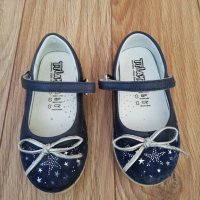Стилни велурени обувки за госпожица, снимка 1 - Детски обувки - 31210181