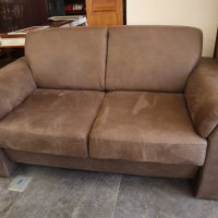 Двуместен кафяв диван, снимка 1 - Дивани и мека мебел - 42832504