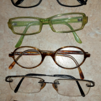 Диоптрични рамки , снимка 1 - Слънчеви и диоптрични очила - 44791761