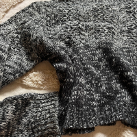 Пуловер къс crop top, снимка 2 - Блузи с дълъг ръкав и пуловери - 44640105