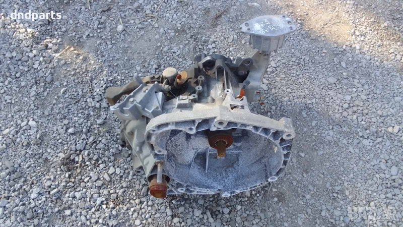 Скорости Alfa Romeo 147 1.6i 16v 2003г.	, снимка 1