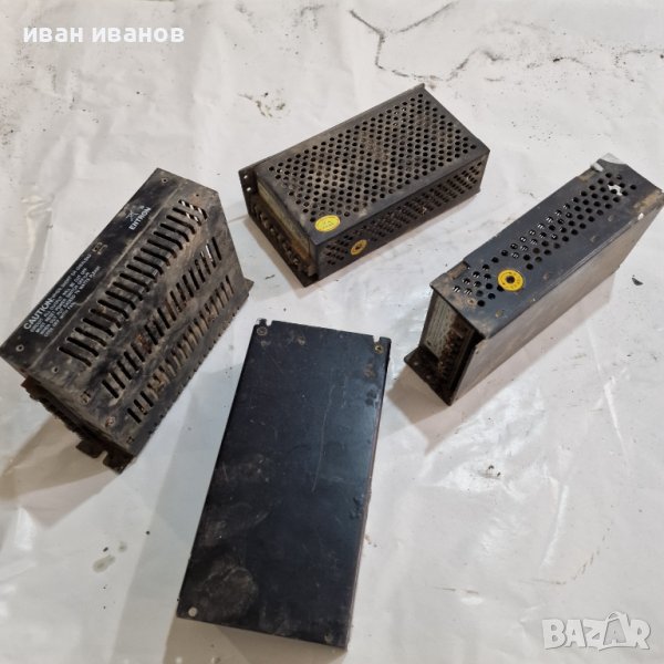 Зарядни 12 в и 5 в, снимка 1