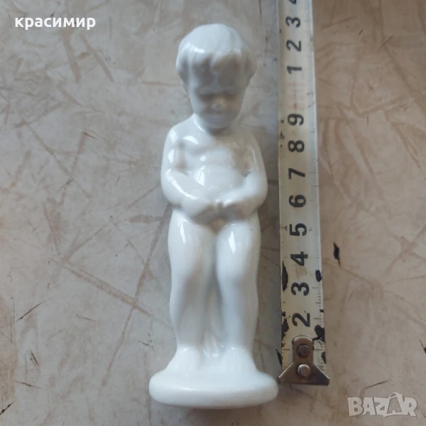 порцеланова фигура. символ на Брюксел. , снимка 1