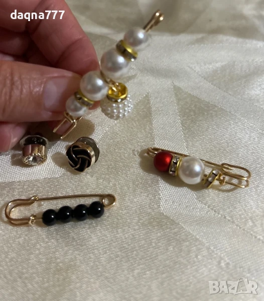 5 нови брошки за 6 лв, снимка 1