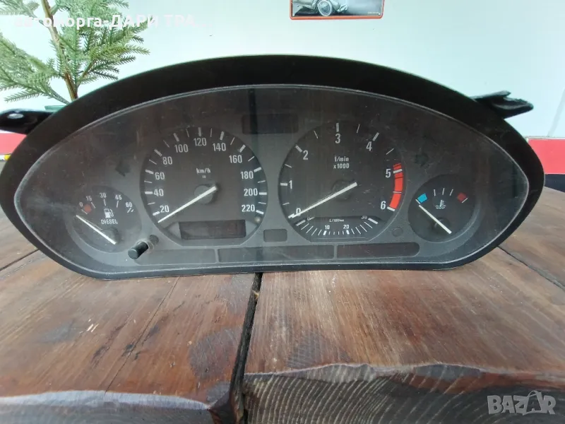 Табло уредно (километраж)за БМВ Е-36 , снимка 1