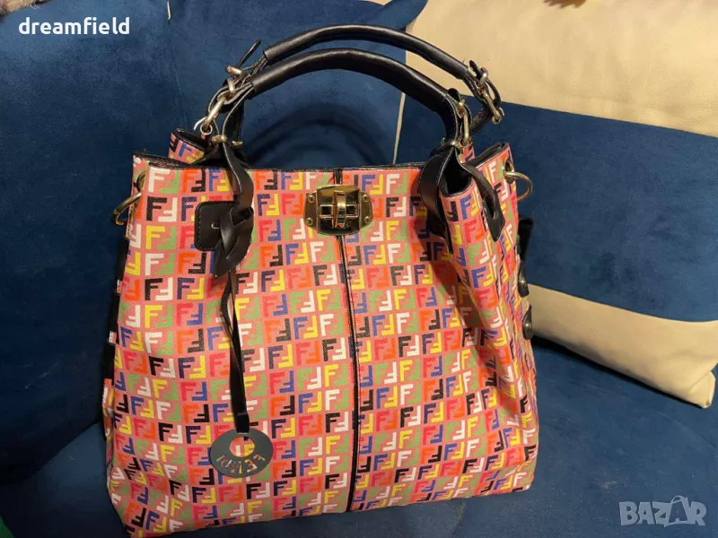 Дамска чанта Fendi Фенди, снимка 1
