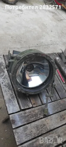 голям боен фар от танк, снимка 1