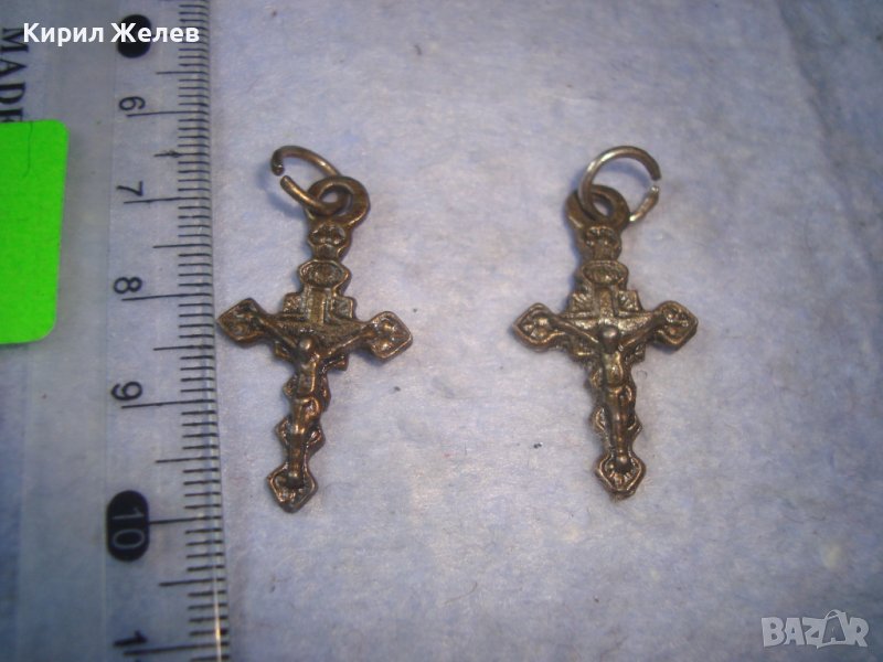 Две МЕСИНГОВИ СТАРИ РАЗПЯТИЯ КРЪСТЧЕТА МАЙСТОРСКИ 11882, снимка 1