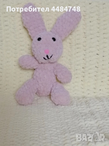 Плетено зайче на една кука