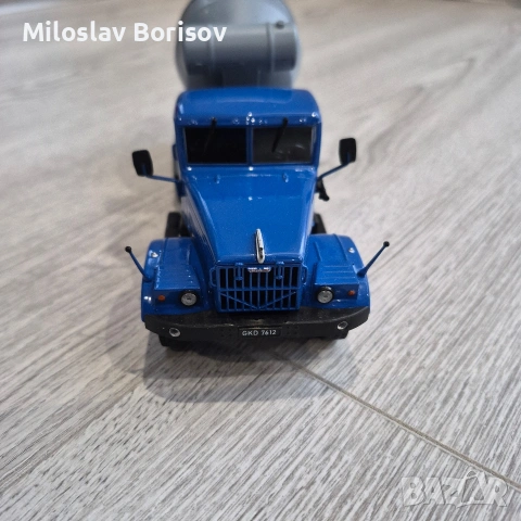 Kraz/Краз 256 бетоновоз 1:43 мащаб, снимка 5 - Колекции - 54089308