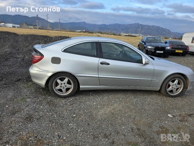 Mercedea-Benz C220 спорт купе, снимка 5 - Автомобили и джипове - 52043148