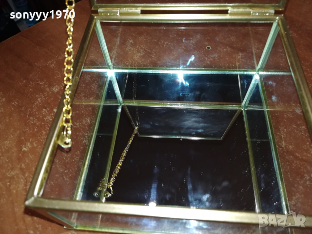 красива стъклена кутия с златен обков 1303240727, снимка 11 - Антикварни и старинни предмети - 44738887