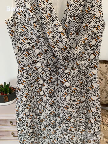 Kрасива рокля в размер XS, снимка 6 - Рокли - 44635029