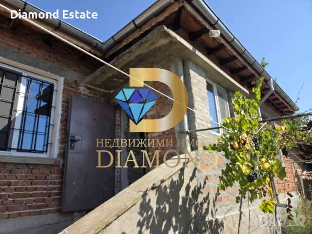 Къща с гараж в село Златна ливада, обл. Стара Загора, снимка 3 - Къщи - 51579254