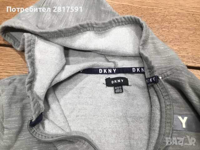 Детски оригинален суитчър DKNY, размер М( 10/12), снимка 4 - Детски якета и елеци - 44718880