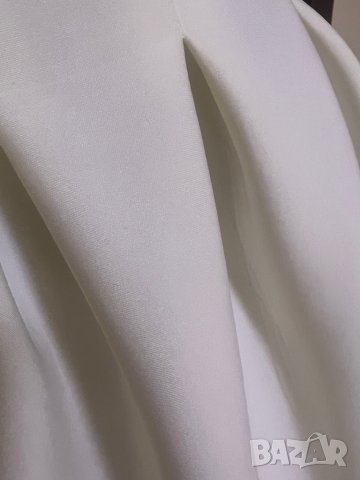 Дамска бяла пола от неопрен !, снимка 3 - Поли - 41080518