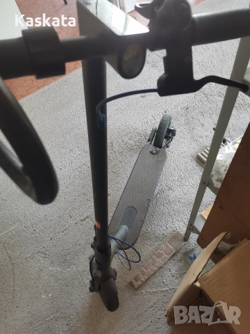 Електрическа тротинетка оригинална марката Xiaomi Mi 365 i, снимка 5 - Друга електроника - 53912478